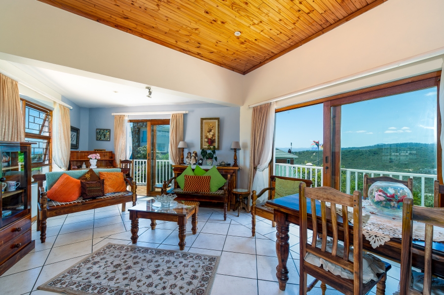 6 Bedroom Property for Sale in Cola Beach Western Cape